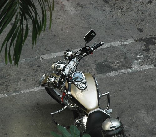 motorcycle-1485076.jpg